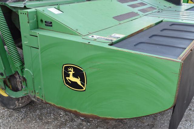 John Deere 735 Mower Conditioner