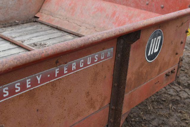 Massey Ferguson 110 Manure Spreader