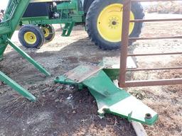 John Deere 840 Loader