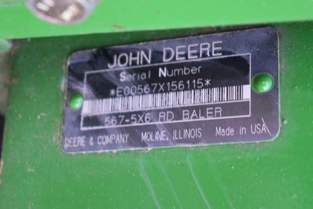 John Deere 567 Baler