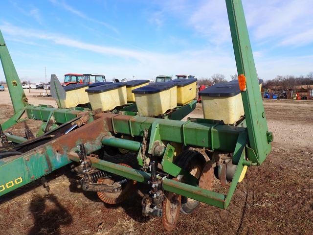 John Deere 7000 Planter