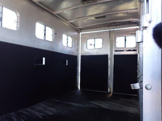 2001 Exxis Horse Trailer