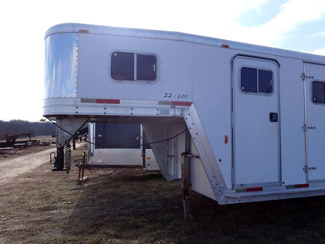 2001 Exxis Horse Trailer