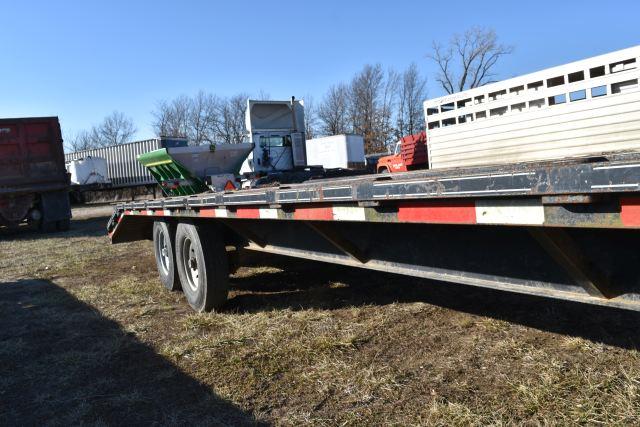 2009 Lonestar Gooseneck Flatbed Trailer