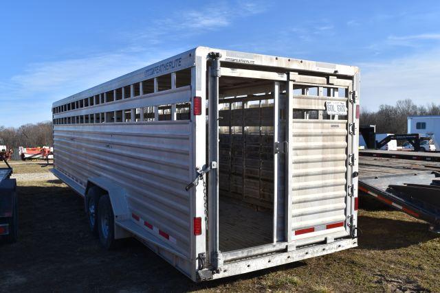 2016 Featherlite Livestock Trailer