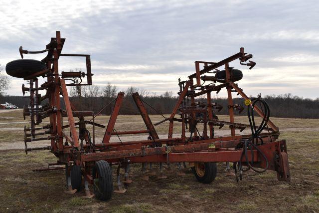 International Field Cultivator