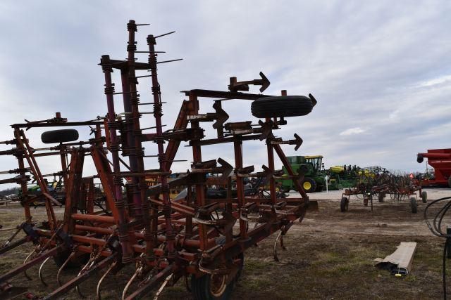 International Field Cultivator