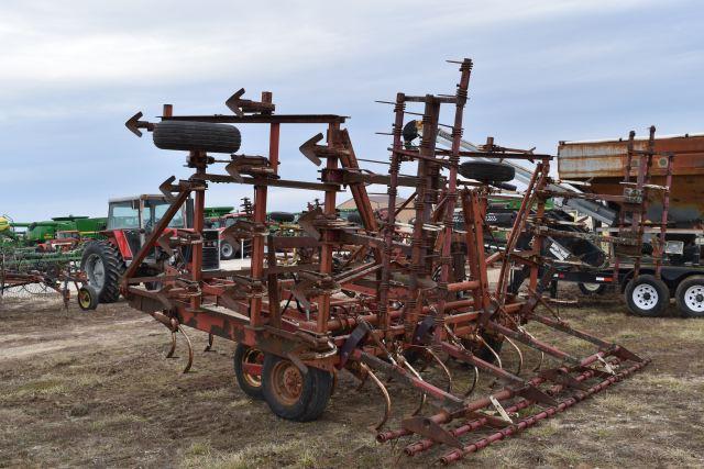 International Field Cultivator