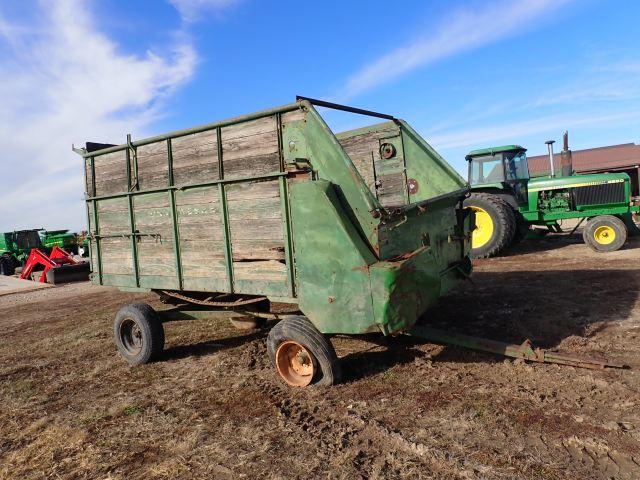 John Deere Silage Wagon