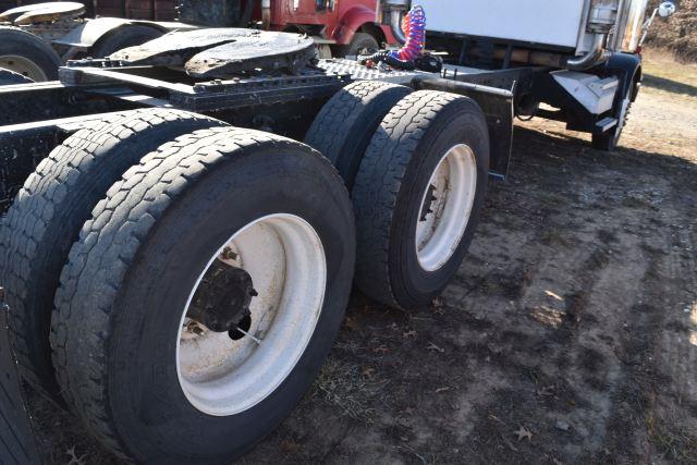 2001 Western Star Road Tractor