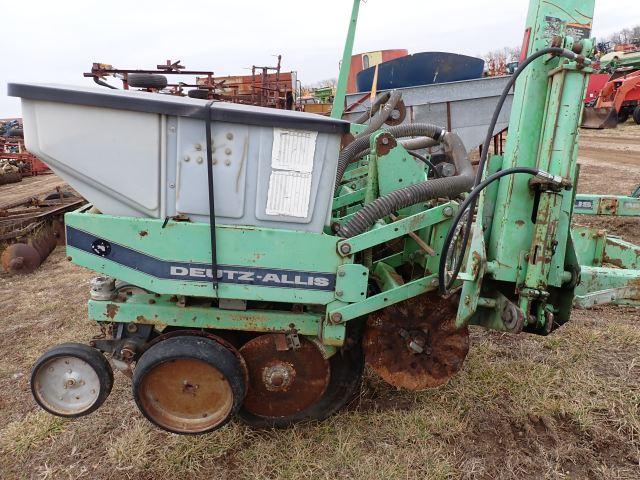 Deutz-Allis Planter