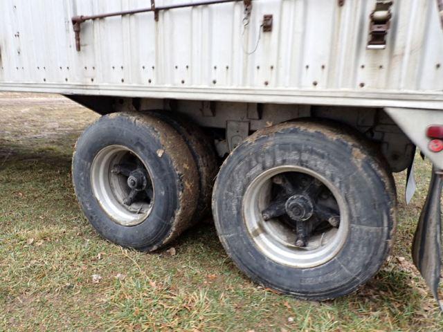 Wilson Bottom Grain Trailer