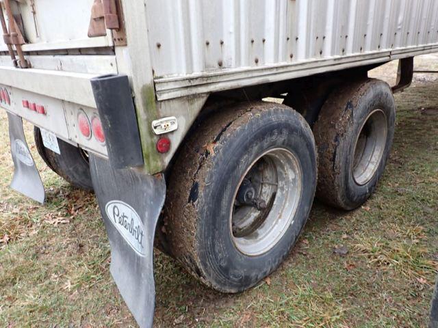 Wilson Bottom Grain Trailer