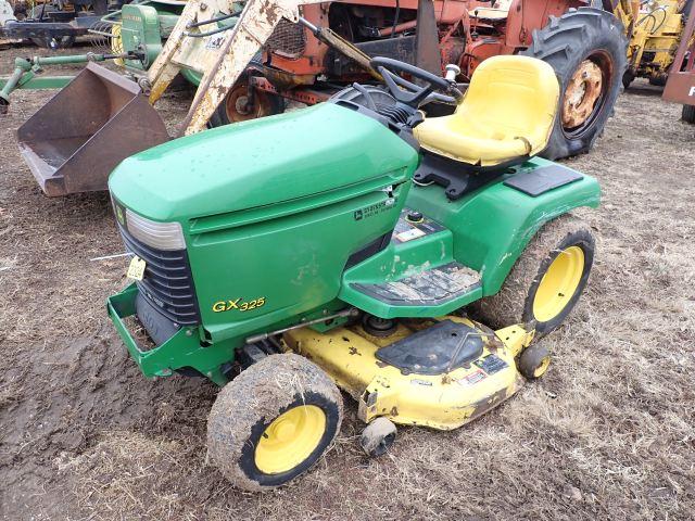 John Deere GX325 Lawnmower, 2003