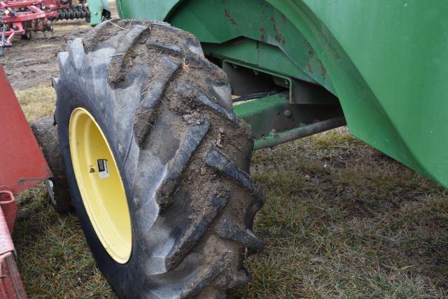 John Deere Corn Chopper, 2003