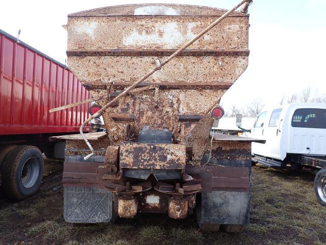 1975 Ford L800 Lime Truck