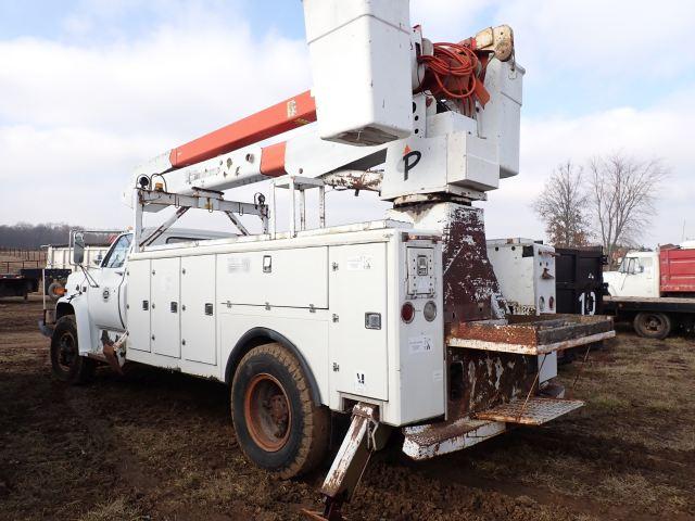 1988 GMC Truck w/ Bucket