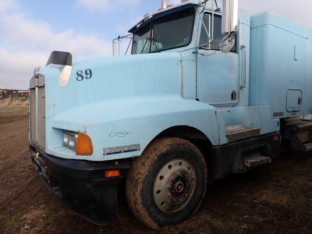 1989 Kenworth Semi Tractor