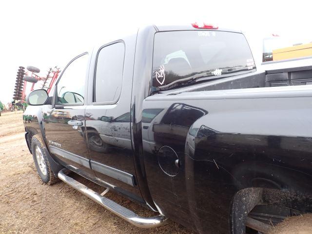 2011 Chevrolet 1/2 Ton Truck