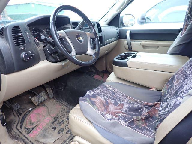 2011 Chevrolet 1/2 Ton Truck