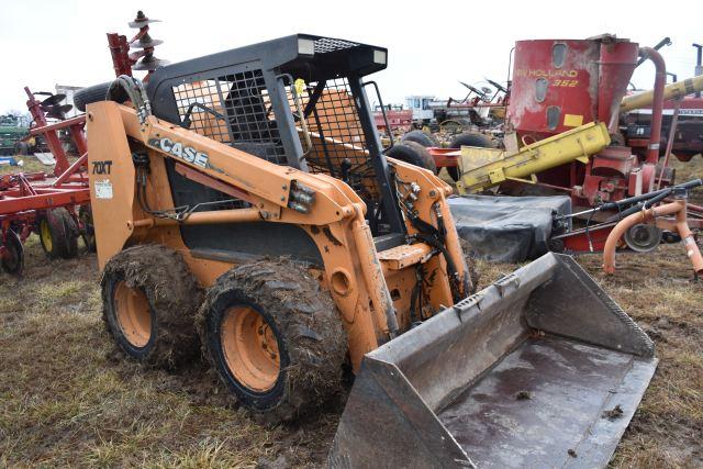 Case 70XT Skidsteer, 2002