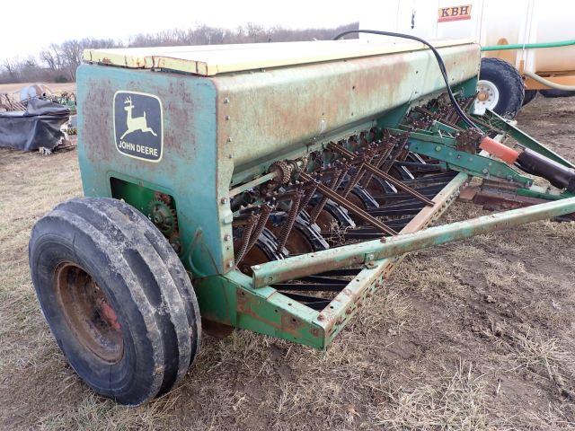 John Deere 8300 Grain Drill