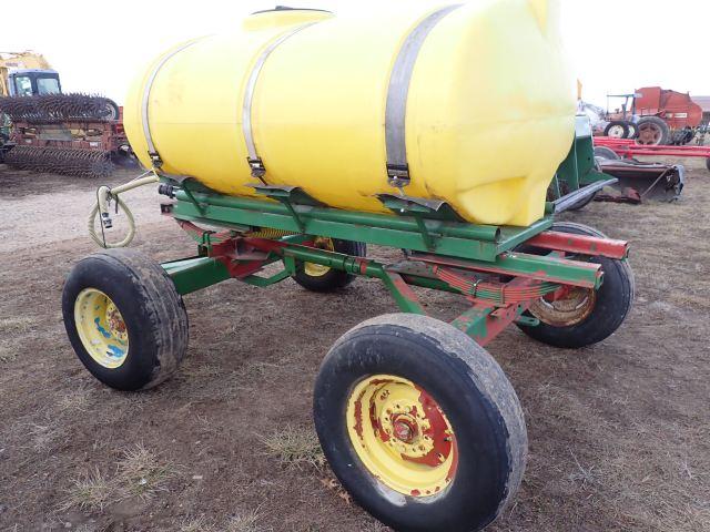 500 Gallon Poly Tank on Running Gear