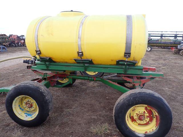 500 Gallon Poly Tank on Running Gear