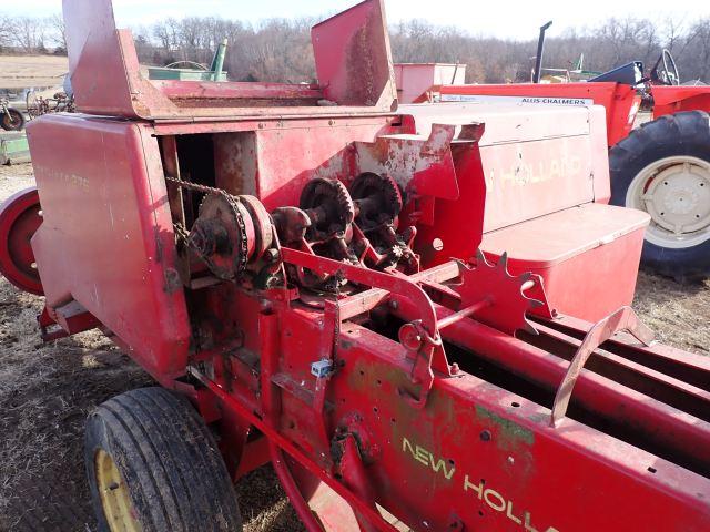 New Holland 276 Hayliner Square Baler