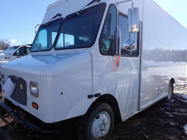 2014 Freightliner MT45 Chassis Truck