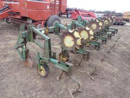 John Deere 825 Row Cultivator