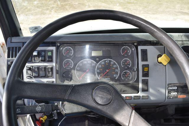 2003 Freightliner FL80