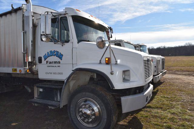 2003 Freightliner FL80