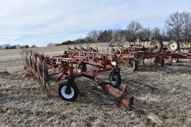 Hesston Wheel Rake