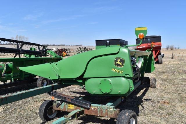 John Deere 606C Corn Head, 2011