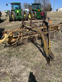 New Holland 256 Rake