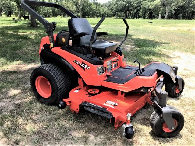 Kubota ZD331 zero turn mower, diesel engine, Pro s