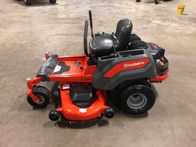 Husqvarna Z254 zero turn mower