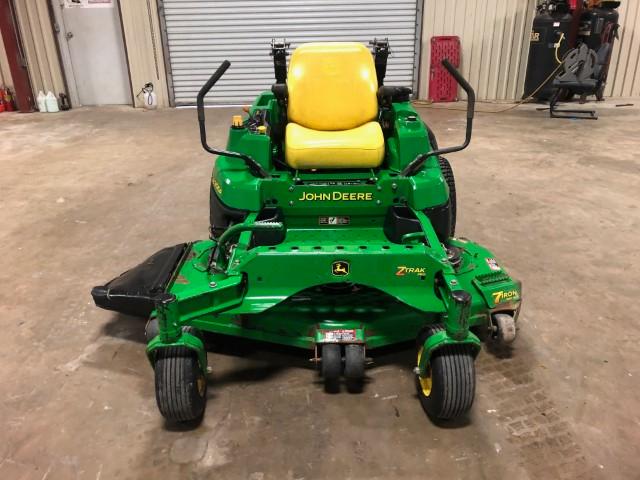 John Deere Z925 zero turn mower