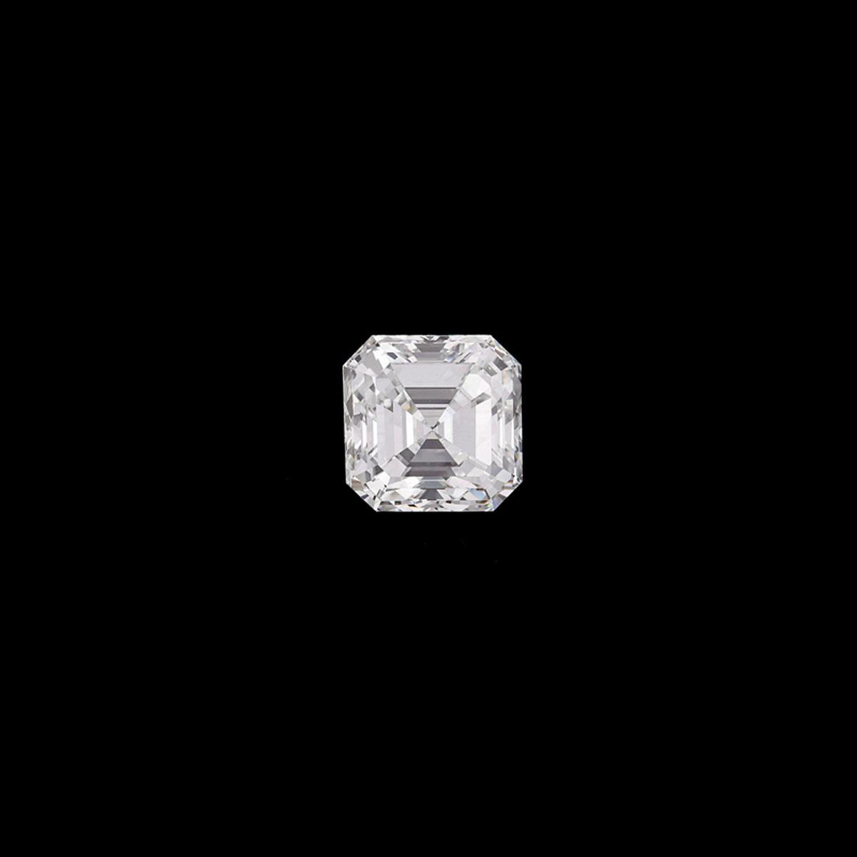 *Fine Jewelry 2.06CT Square Emerald Cut Diamond Gemstone. GIA Apraised (VG. B-49)