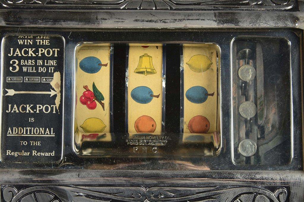 Extremely Rare 10¢ Caille Superior Jackpot Slot Machine -P-