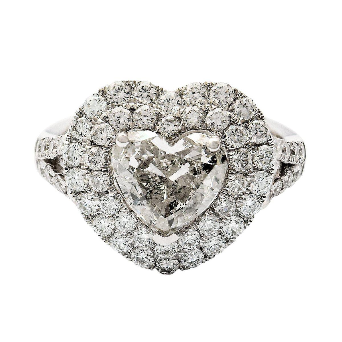 APP: 18.4k *1.43ct HEART CENTER Diamond Unity Platinum Ring (2.58ctw Diamonds) (Vault_R9_11169)