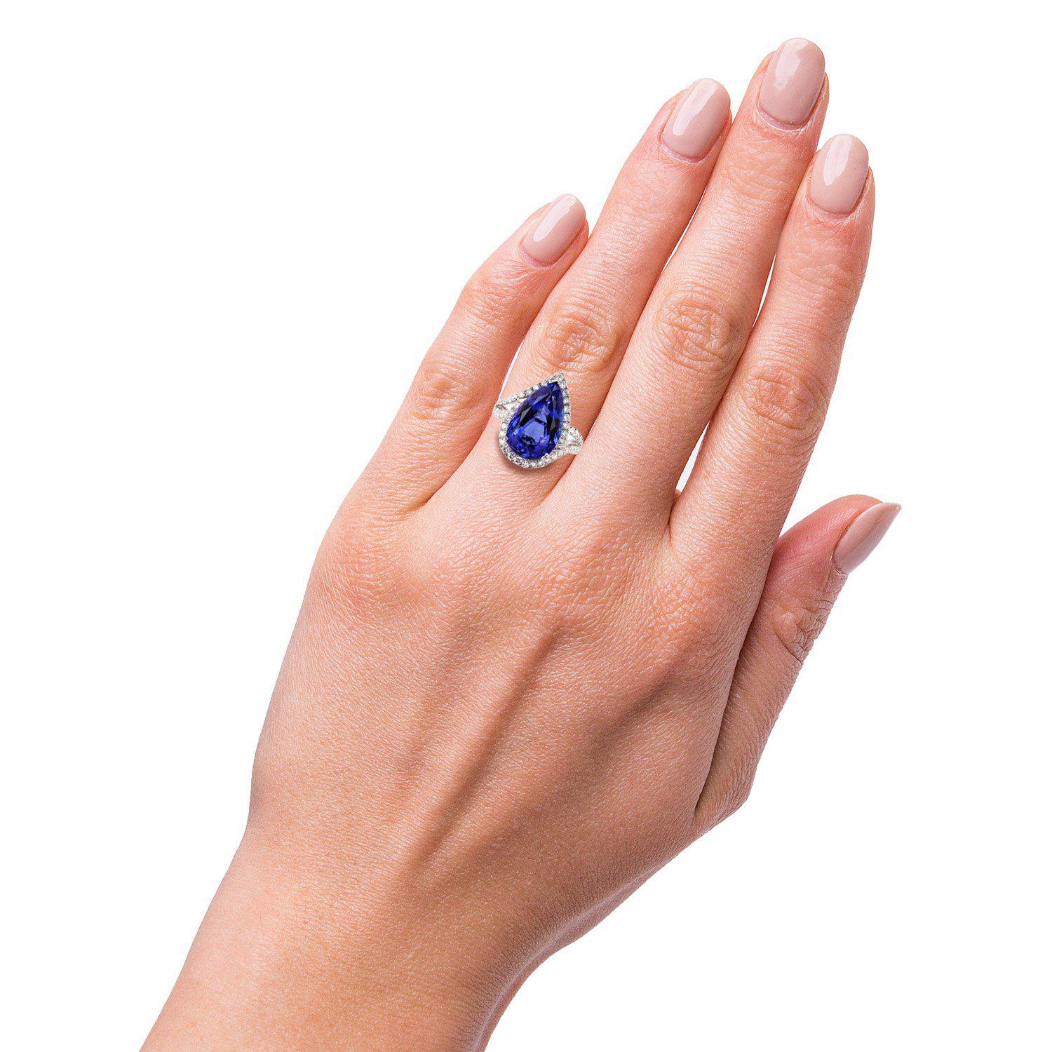 APP: 25.2k 9.41ct Tanzanite and 0.81ctw Diamond Platinum Ring (Vault_R16_37714)