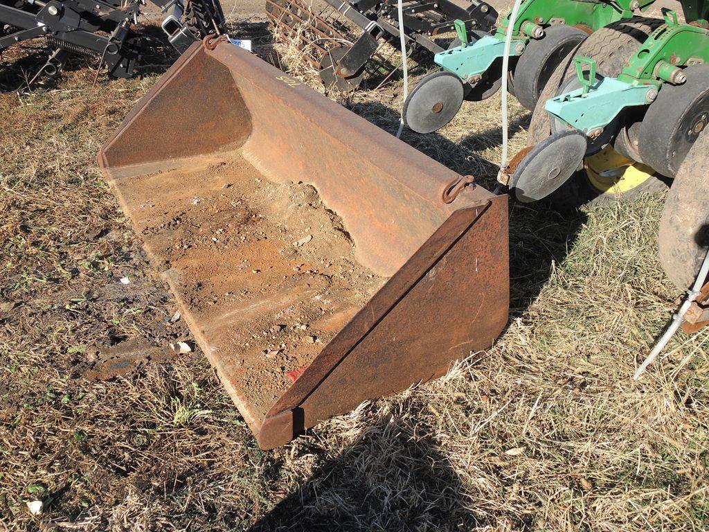 72" Bucket for Gehl Skidloader