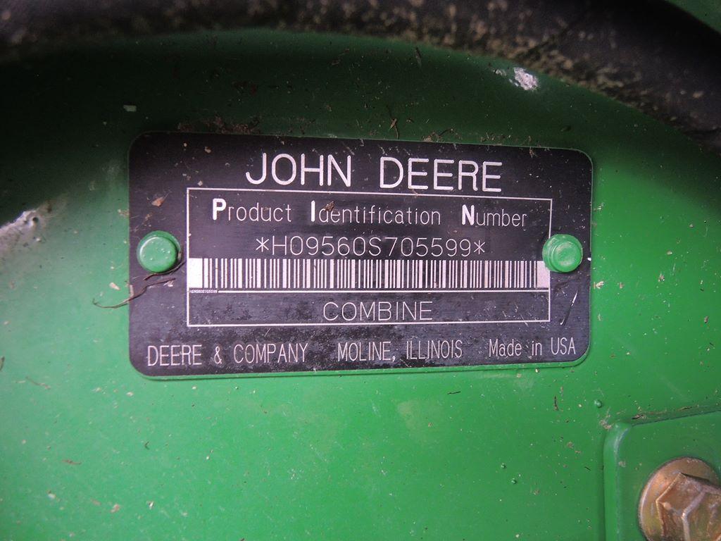 2004 JD 9560 STS Combine