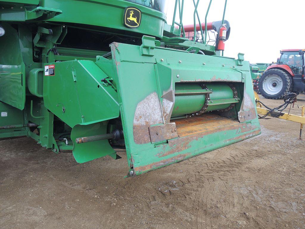 2004 JD 9560 STS Combine