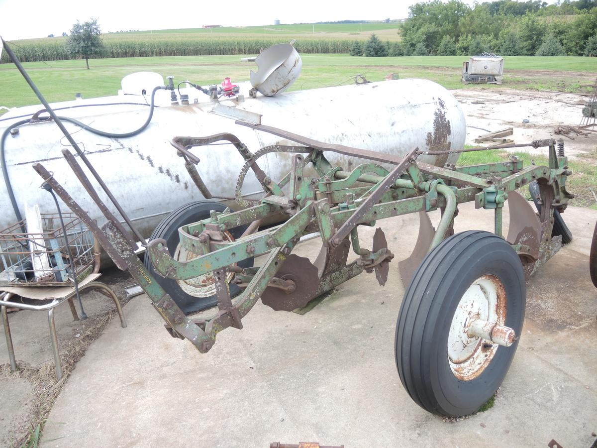 Oliver 316 3 Bottom Plow