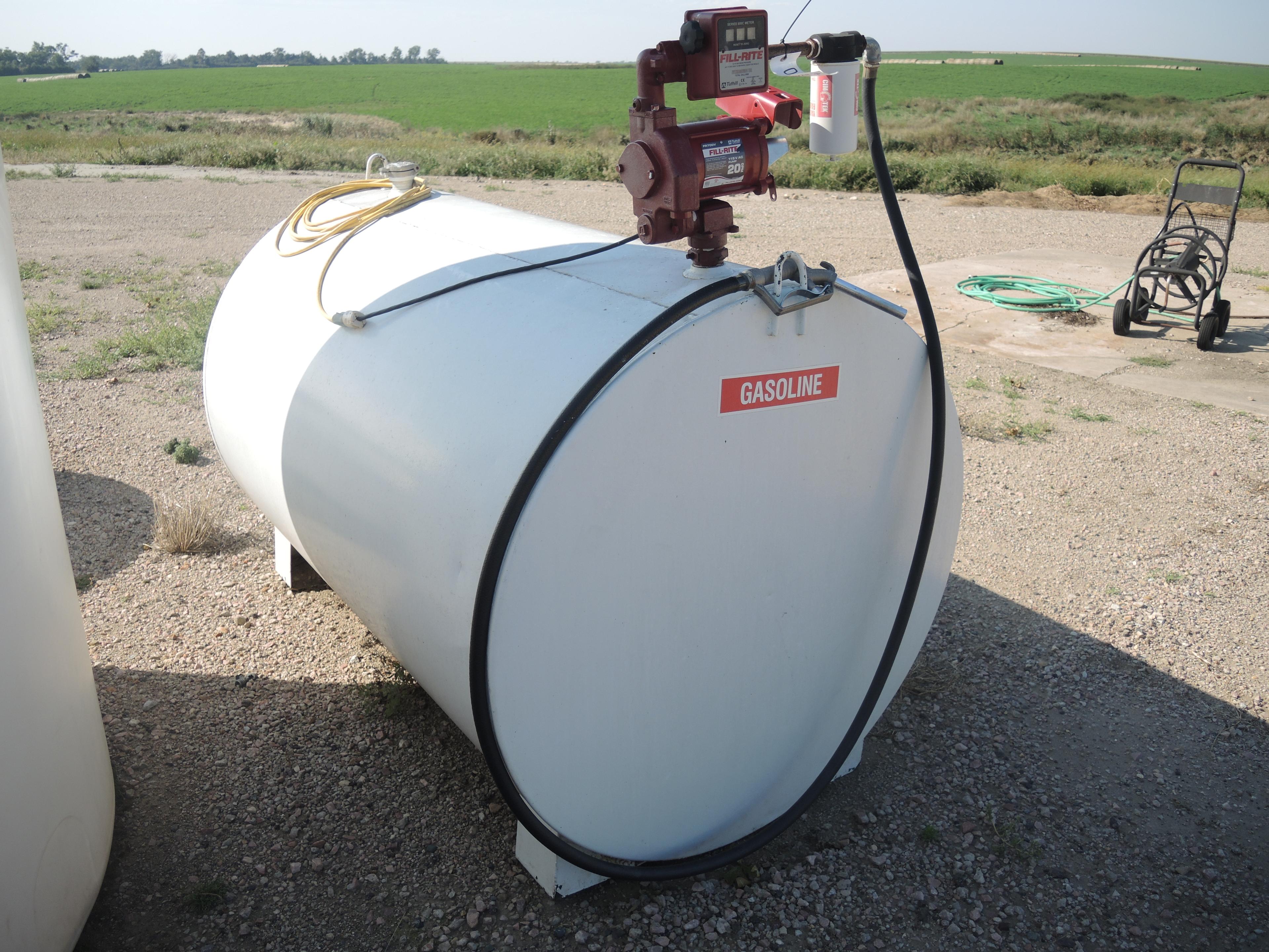 500 Gal Gas Tank w/Electric Pump