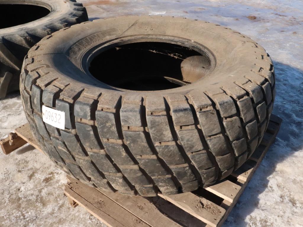 Titan 18.4-26 Tire #