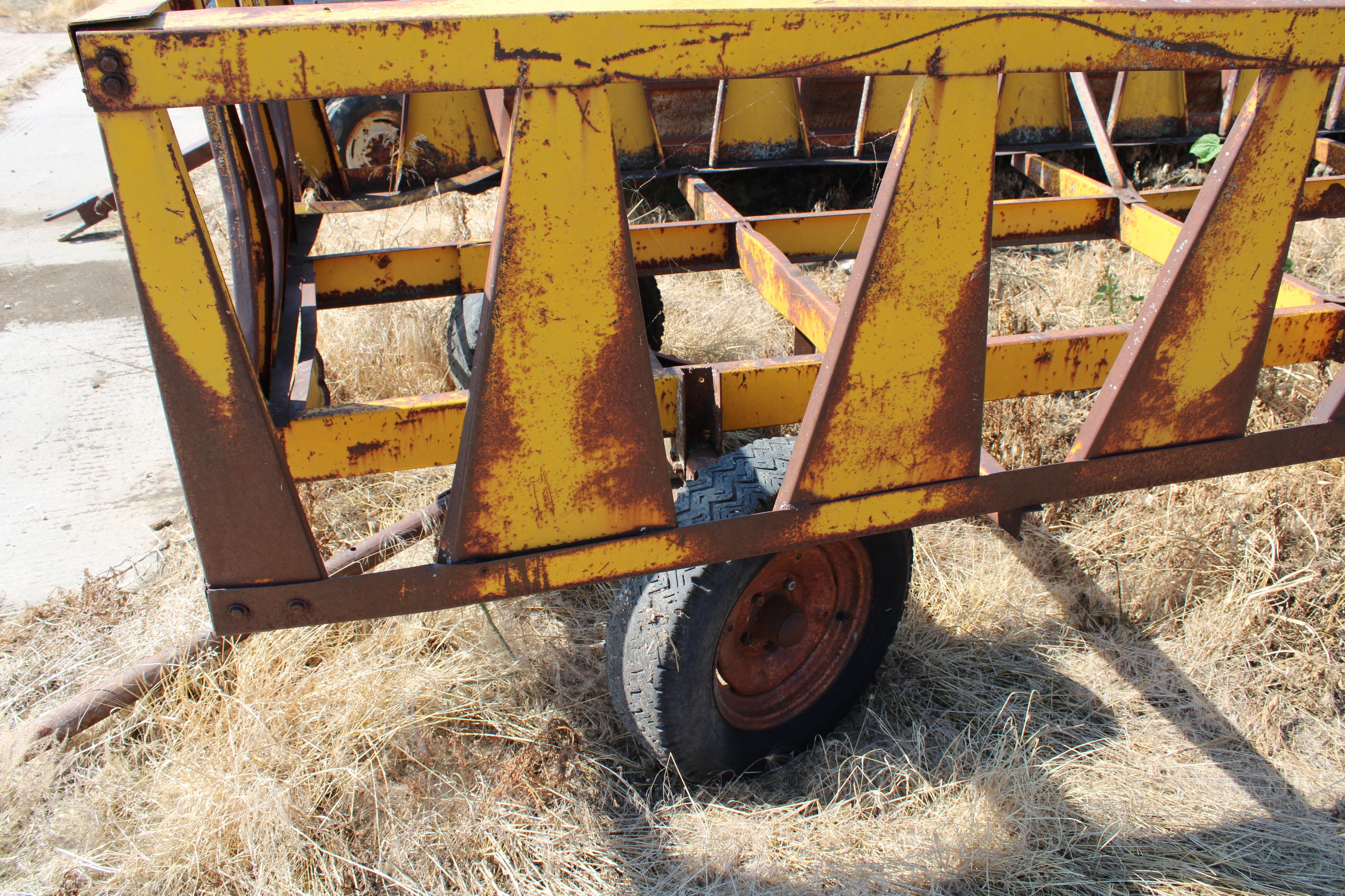 7.5' x 24' Bale Wagon